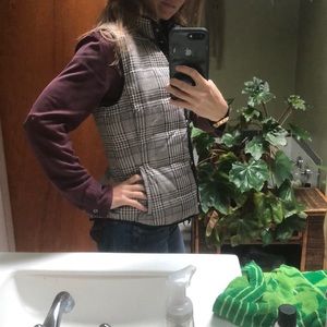 Banana Republic houndstooth down vest